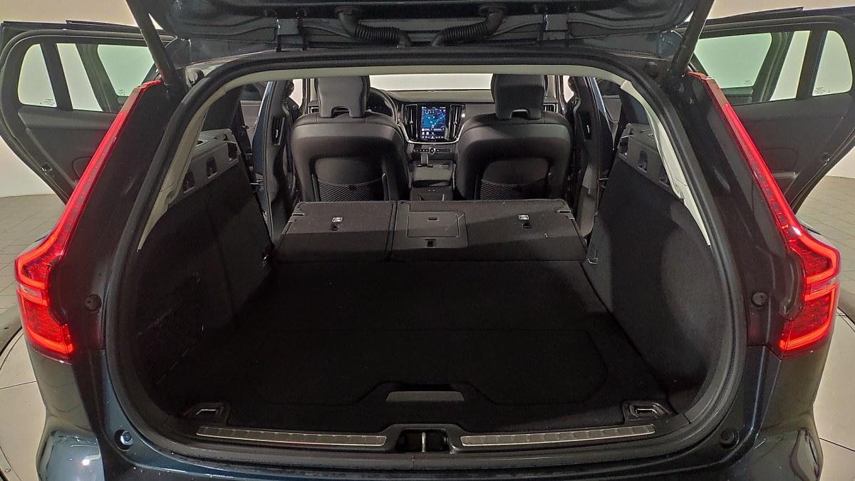 VOLVO V60 B4 Mild Hybrid Automatico Core