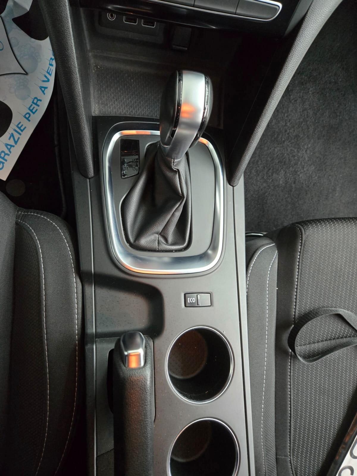 Renault Megane Mégane Blue dCi 115 CV EDC Techno