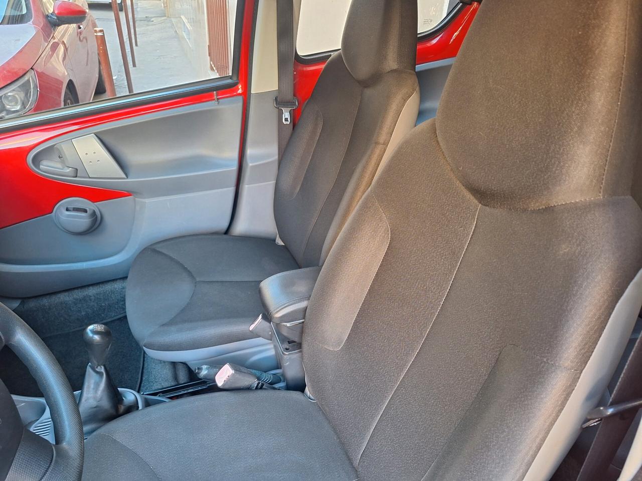 Toyota Aygo 1.0 12V 5 porte