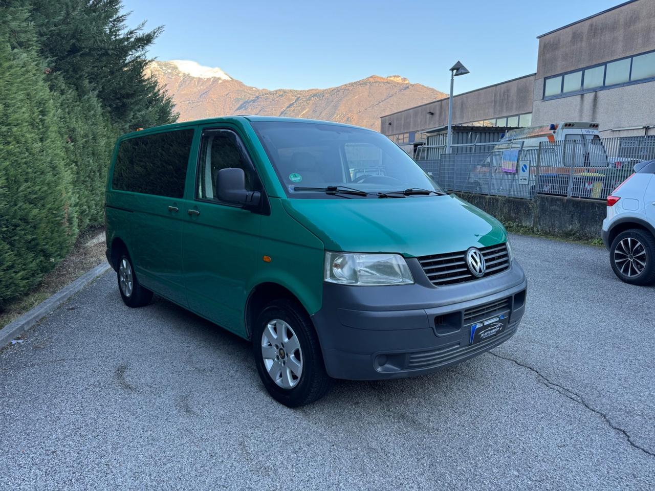 Volkswagen Caravelle 9 posti 1.9 TDI/105CV