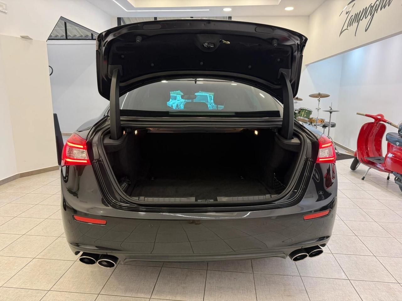 Maserati Ghibli 3.0 V6 Diesel 250CV Granlusso 2017