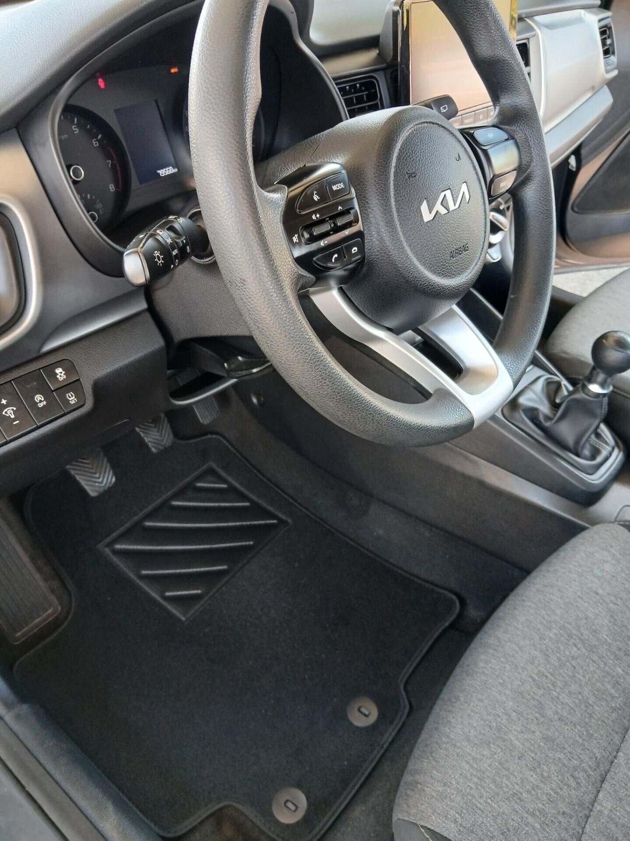 Kia Stonic 1.2 DPI Urban