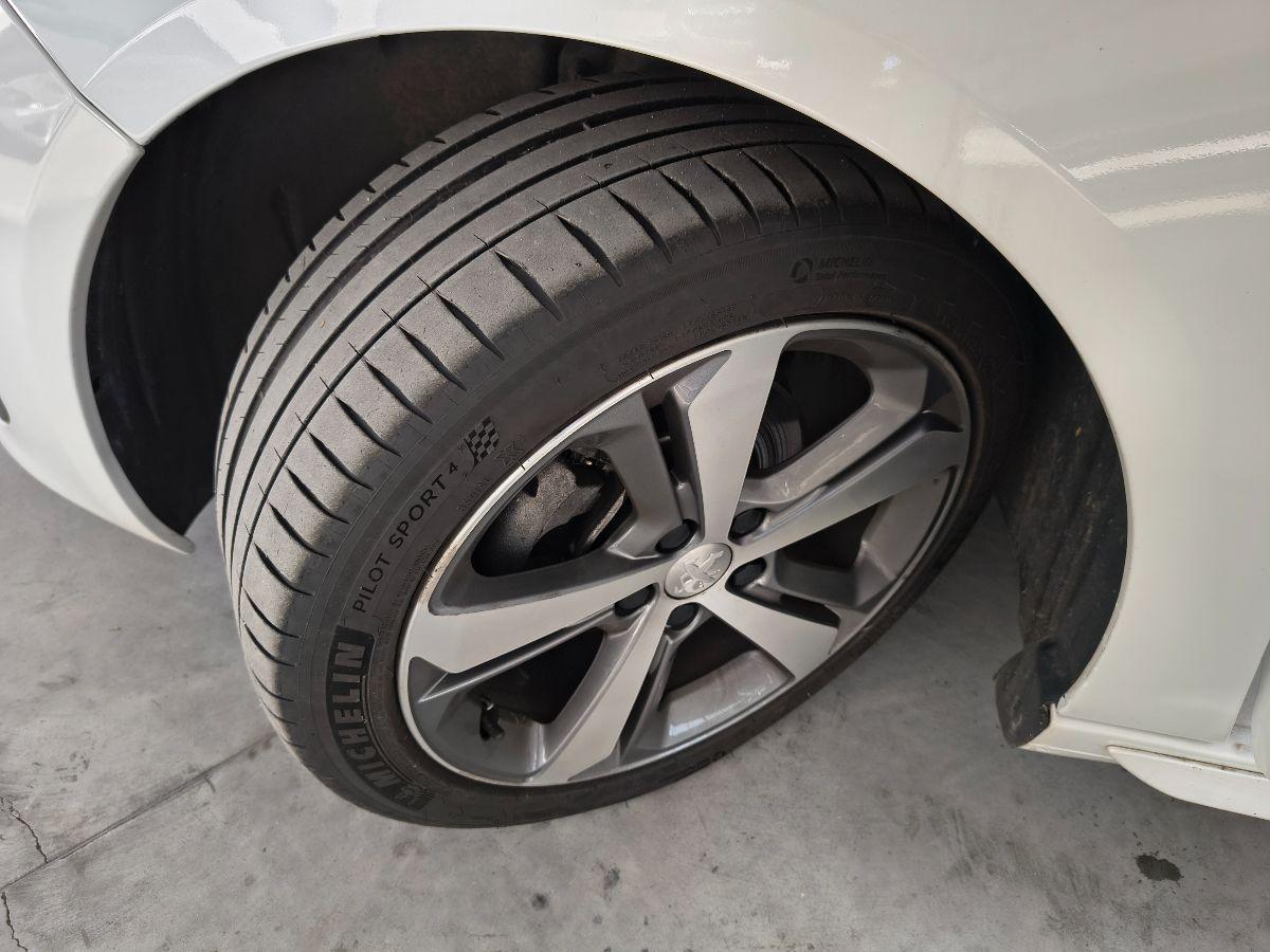 PEUGEOT - 308 - PureTech Turbo 130 S&S EAT6 GT Line