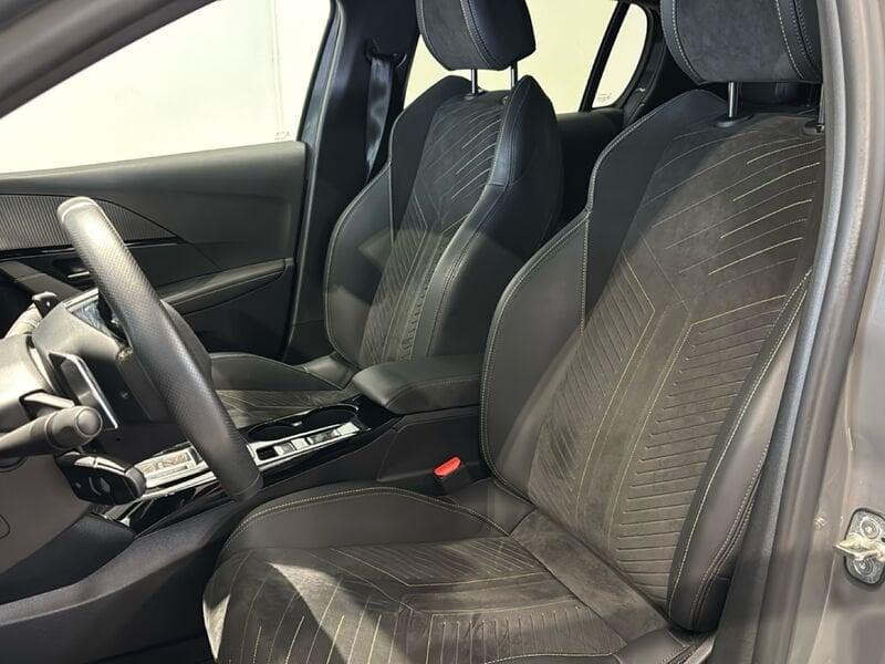 Peugeot 208 GT Hybrid 136 e-DCS6 auto