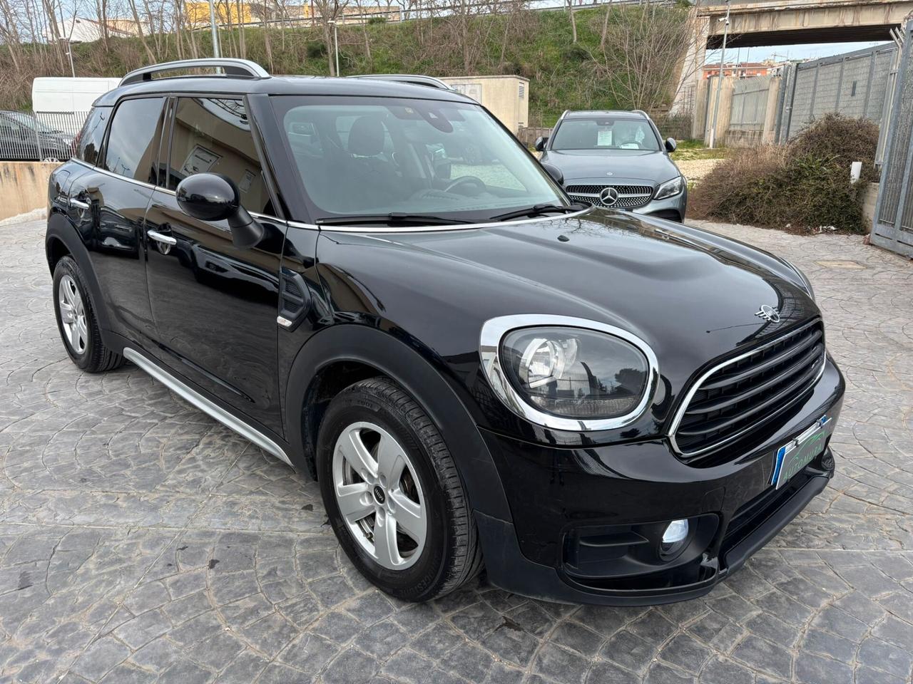 MINI ONE D COUNTRYMAN 1.5d BUSINESS AUTOMATICA