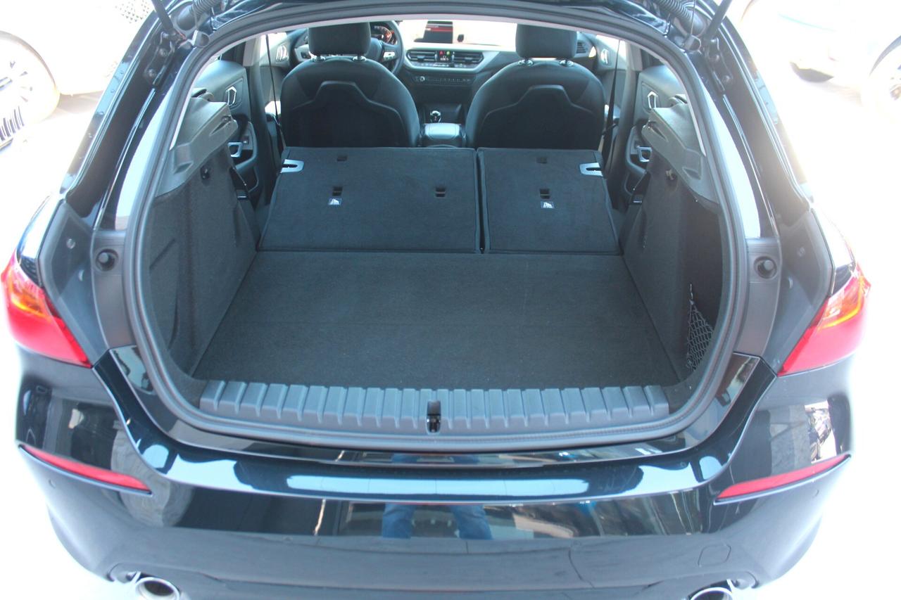 Bmw 120 120d 5p. Business Advantage