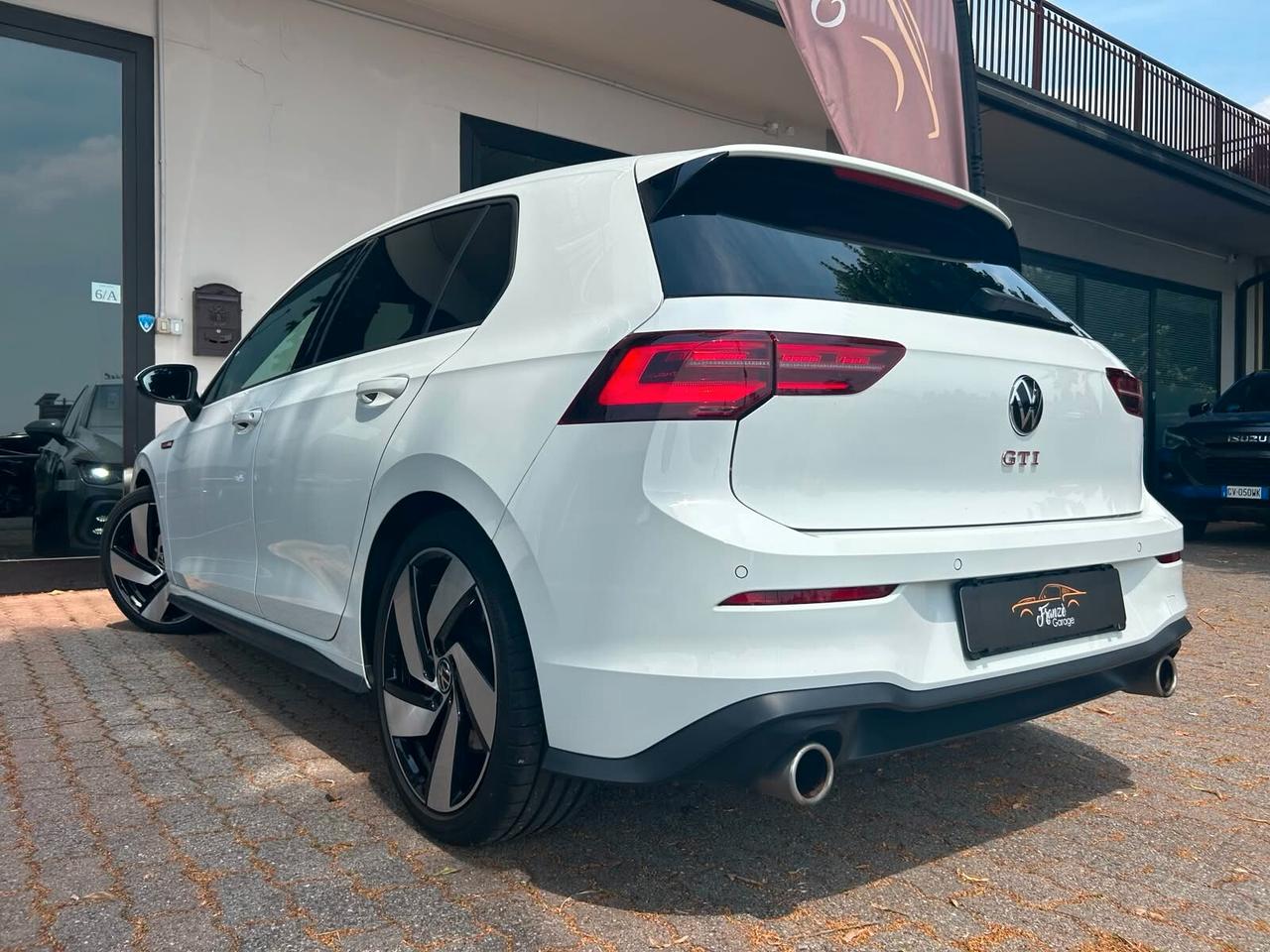 Volkswagen Golf GTI 2.0 TSI DSG