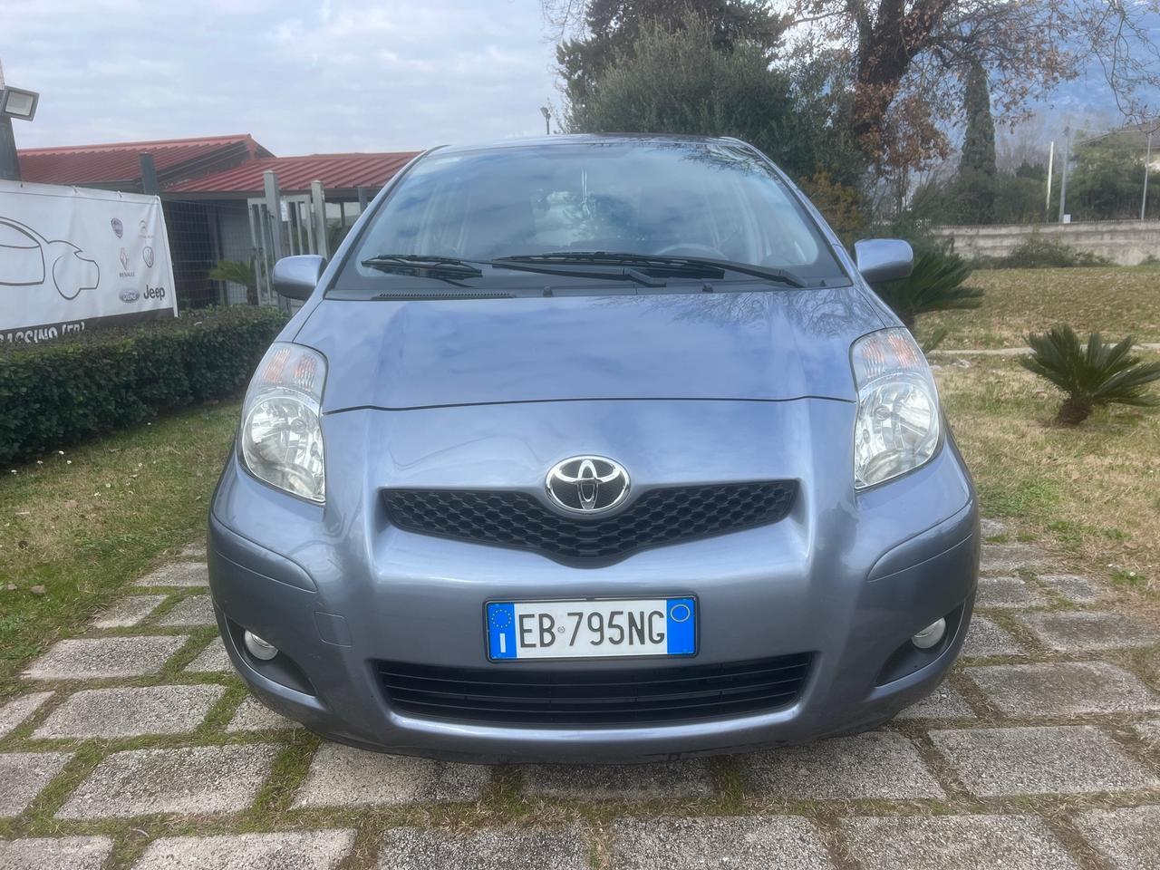 Toyota Yaris 1.4D-4D 90CV AUTOMATICA-2010"UNIPRO"