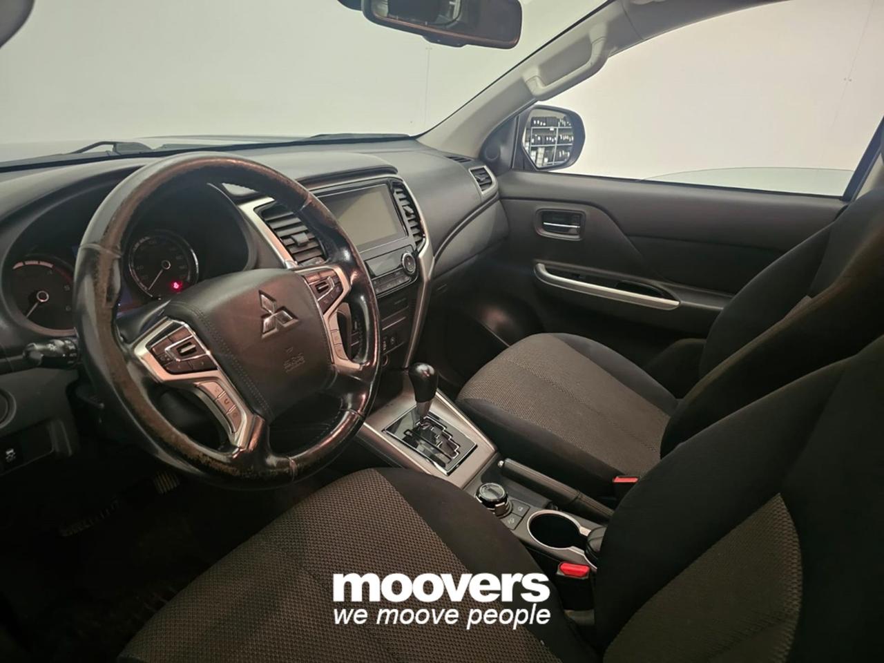 MITSUBISHI L200 (2019-2022) 2.3 D Double Cab 4x4 Super Select Intense aut. *Roll Bar*