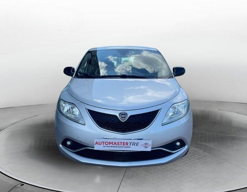 Lancia Ypsilon 1.2 69 CV 5 porte Gold