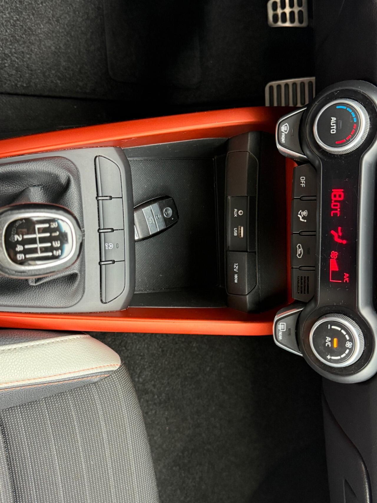 Kia Stonic 1.6 CRDi 110 CV Energy