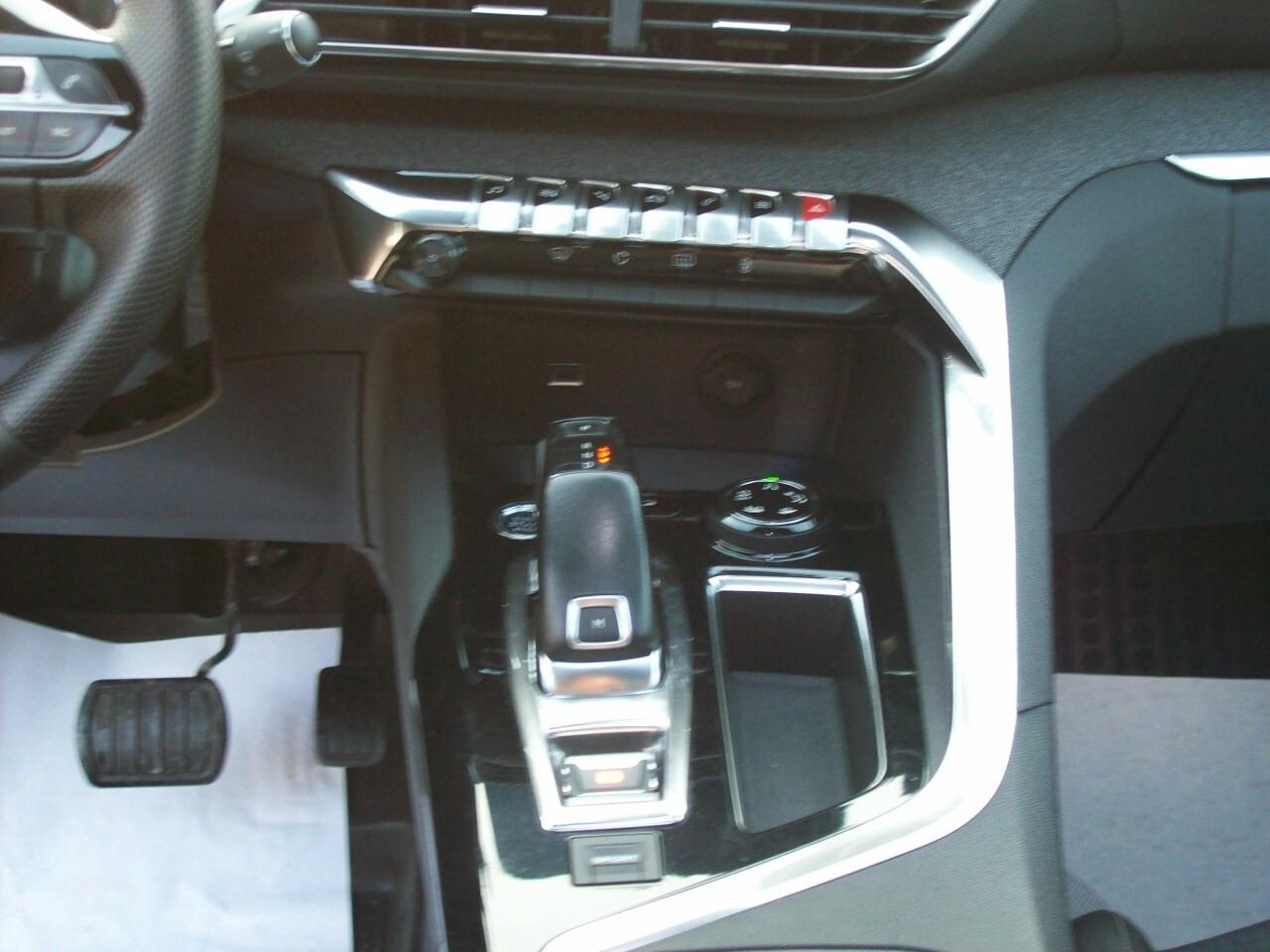 PEUGEOT 3008 1.5 CV.130 BlueHDI S&S GT LINE "2021"