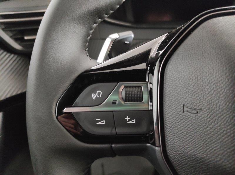 PEUGEOT 2008 2ª serie - 2008 Hybrid 145 e-DCS6 Allure