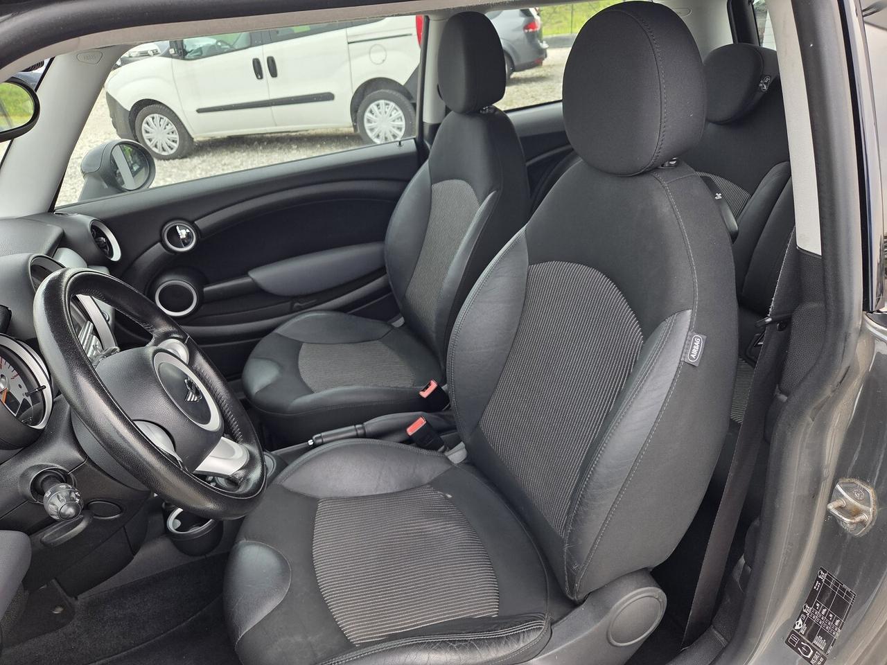 MINI COOPER 1.6D 109CV