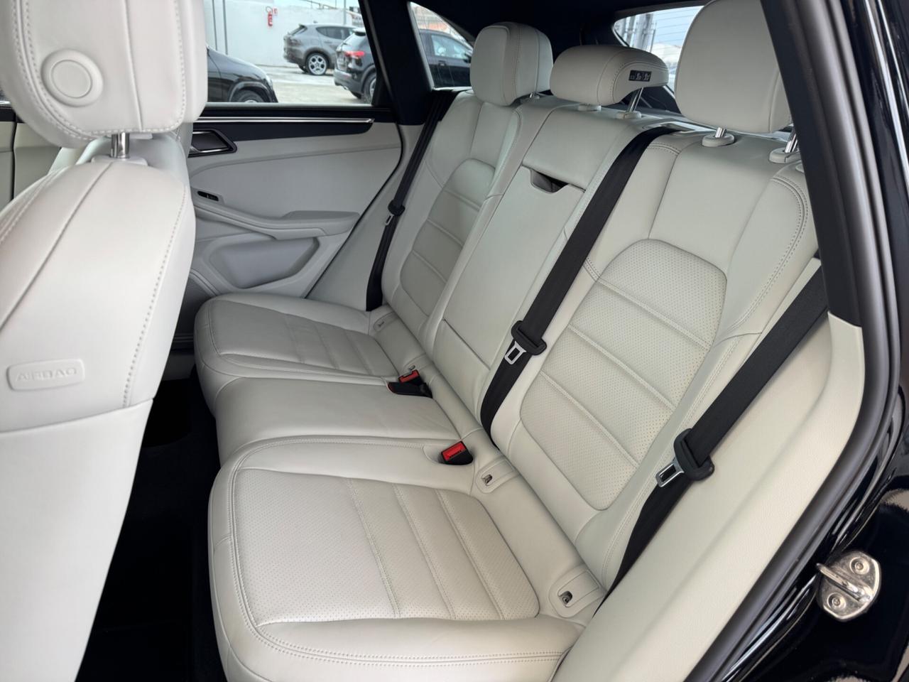 PORSCHE MACAN 2.0 265 CV - MY22