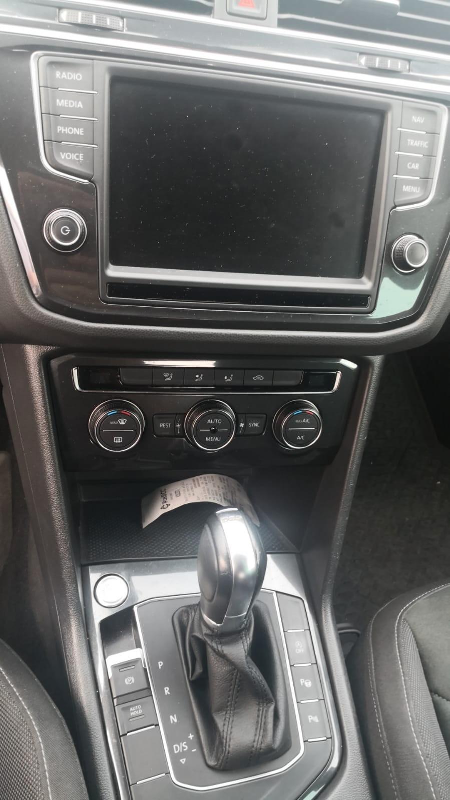 Volkswagen Tiguan 2.0 TDI SCR DSG Business BlueMotion Technology