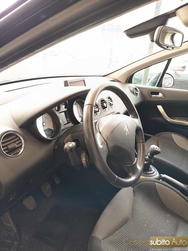 PEUGEOT 308 1.6 HDi 110CV 5p. Féline (6 Marce)