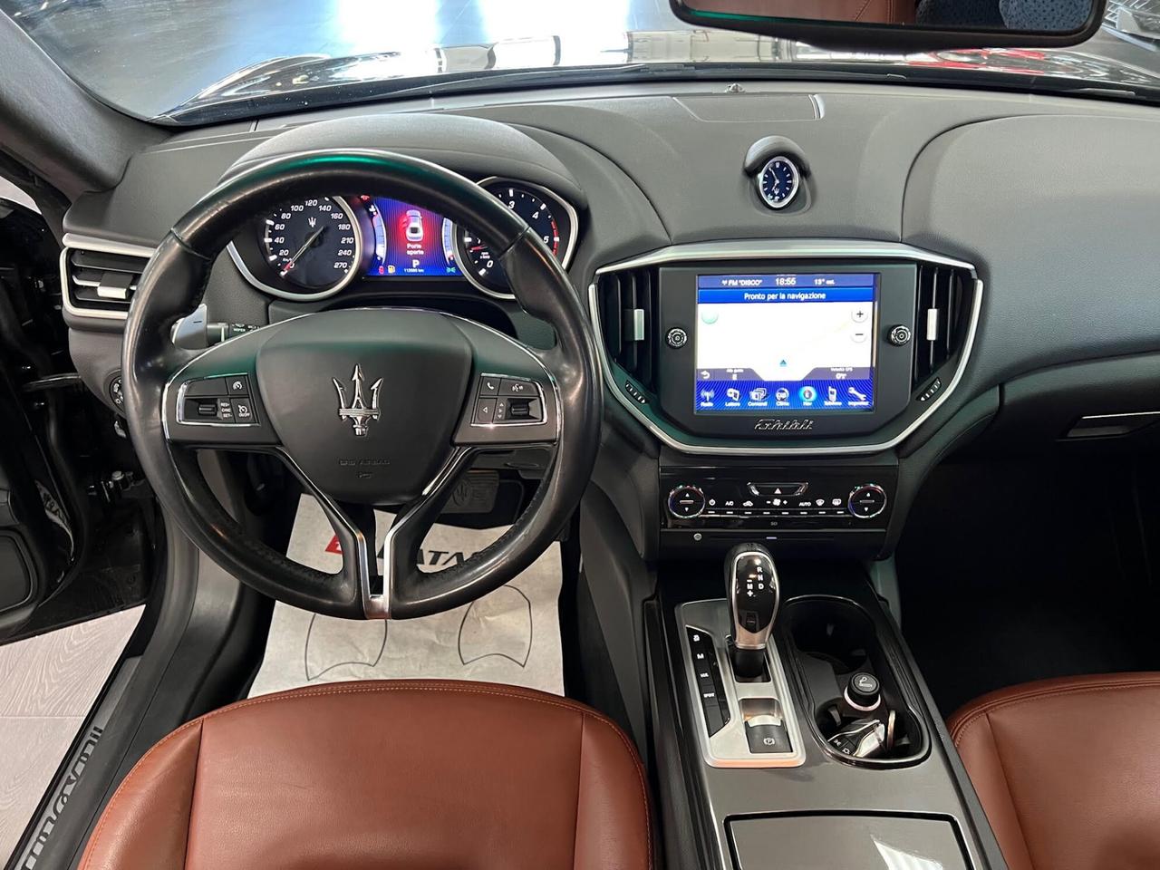 Maserati Ghibli 3.0 V6 250cv auto