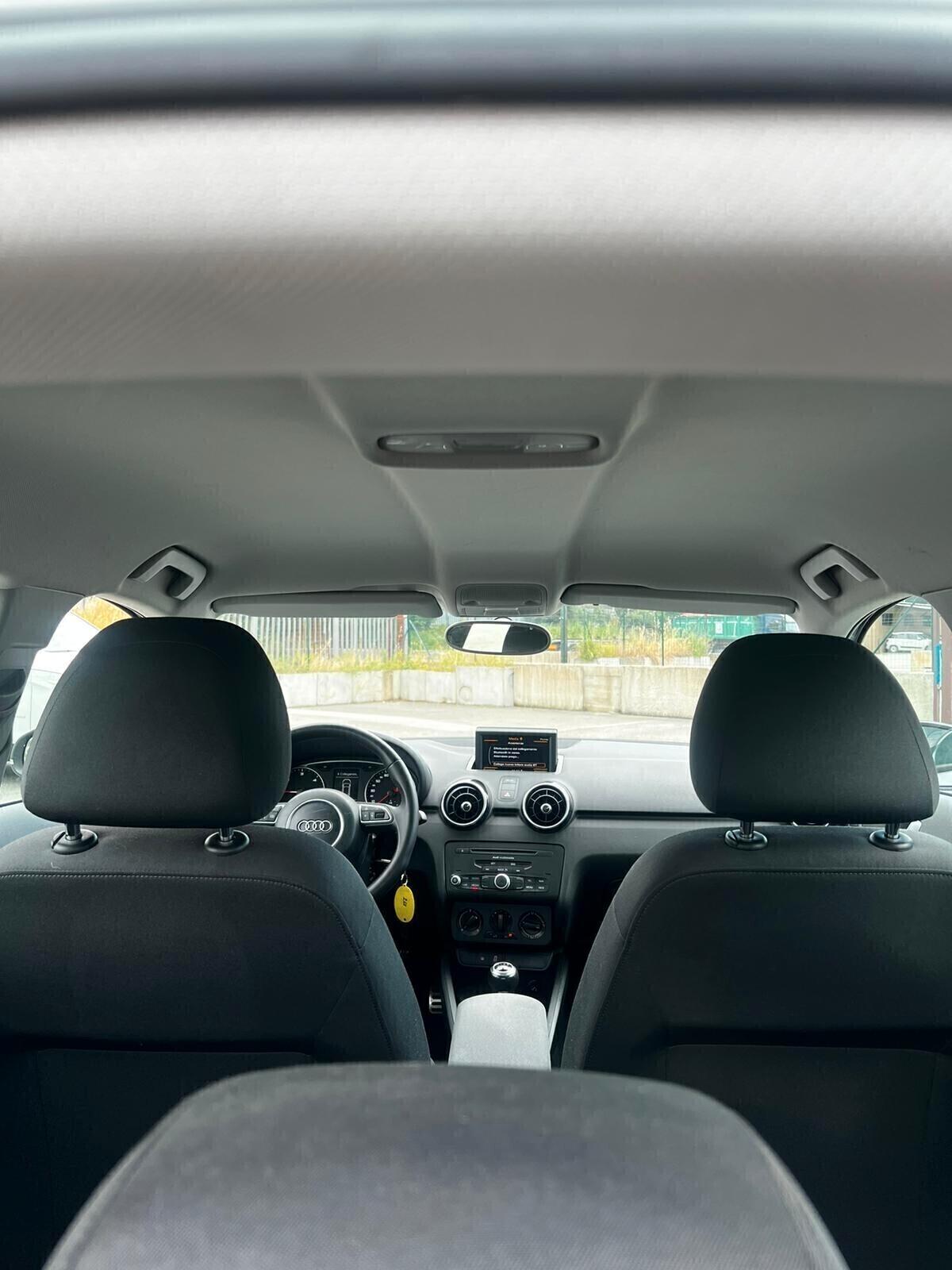 Audi A1 1.6 TDI S line edition plus