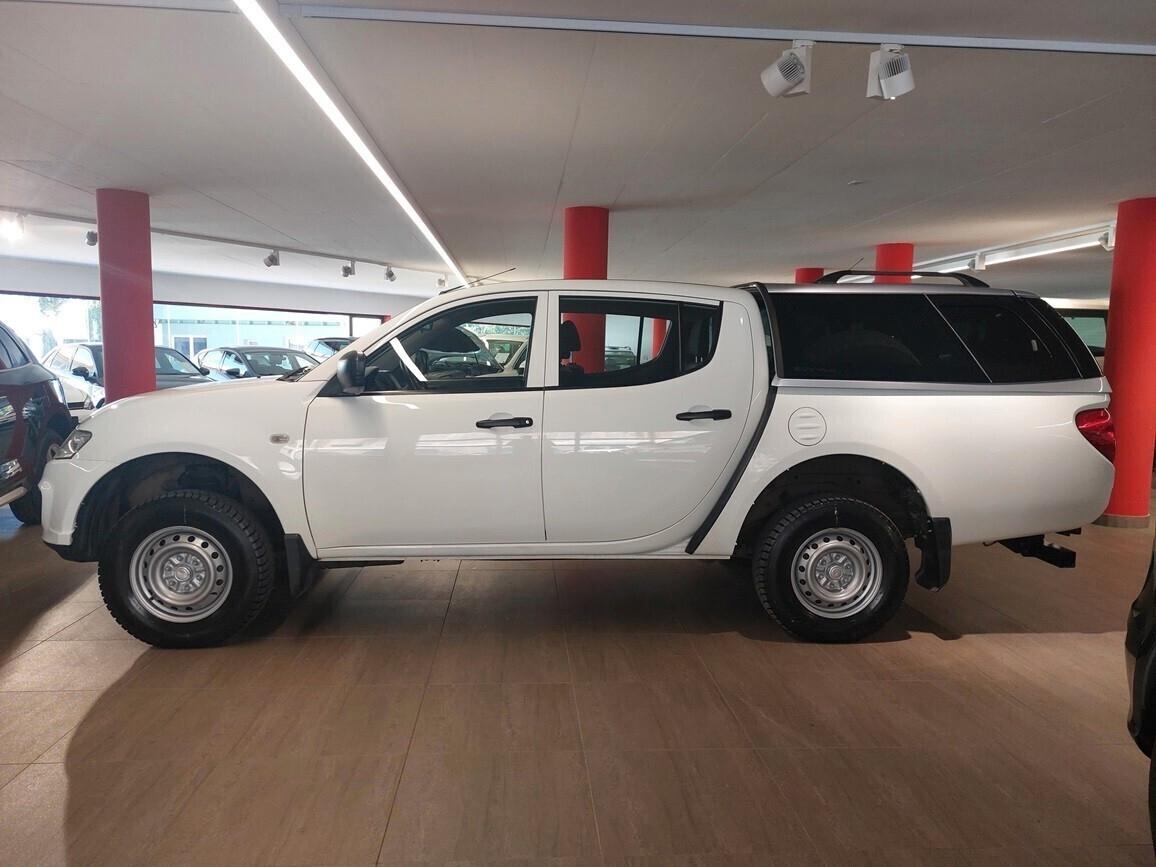 Mitsubishi L200 2.5 DI-D 4x4 Double Cab gancio Hardtop