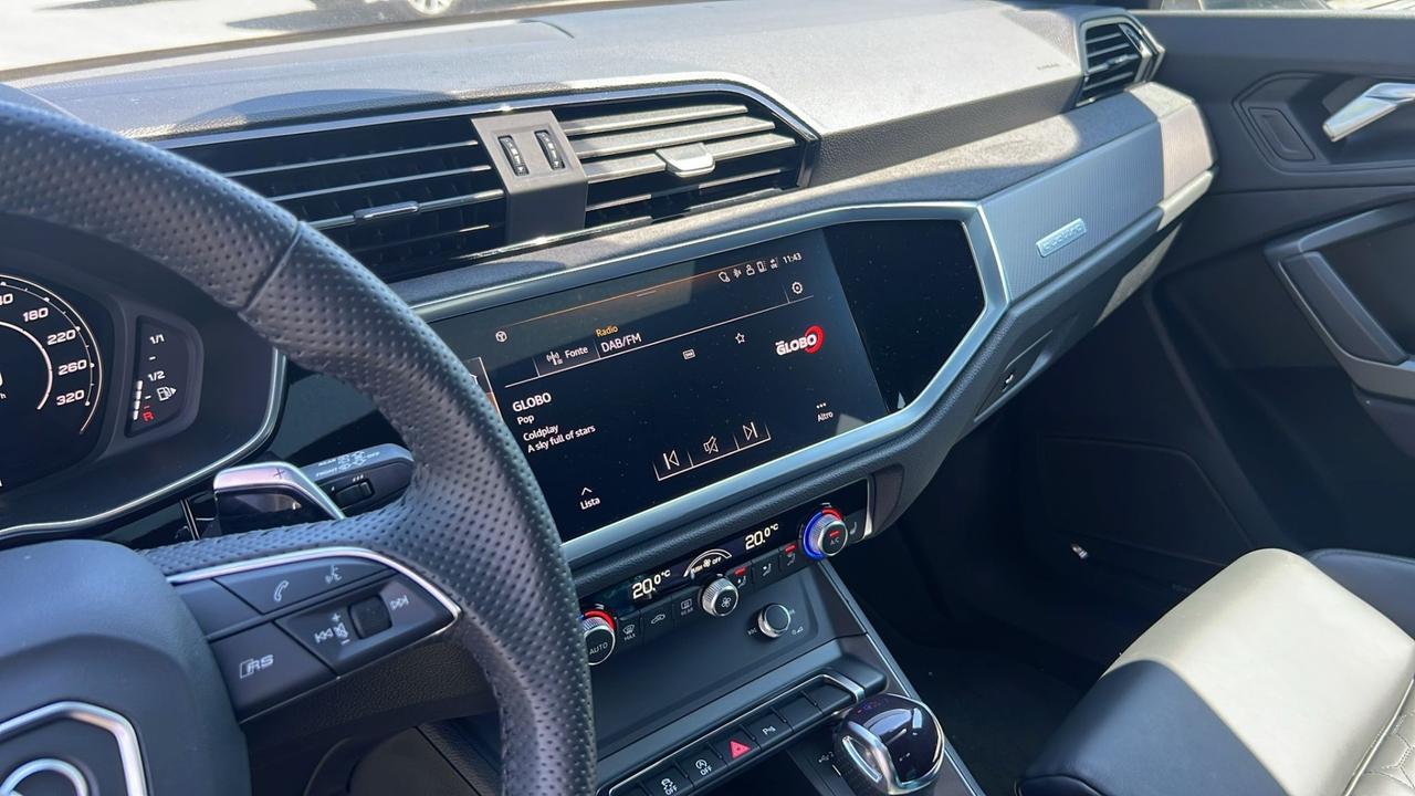 Audi RS Q3 quattro S tronic