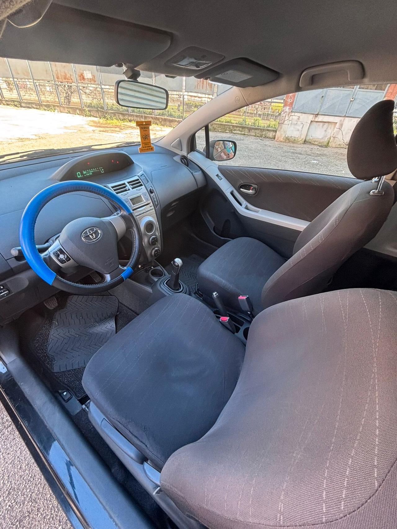 Toyota Yaris 1.0 3 porte