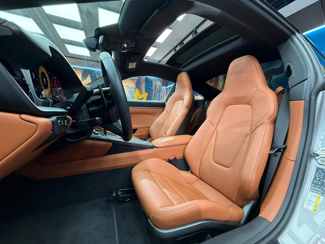 Porsche 911 Carrera (104)