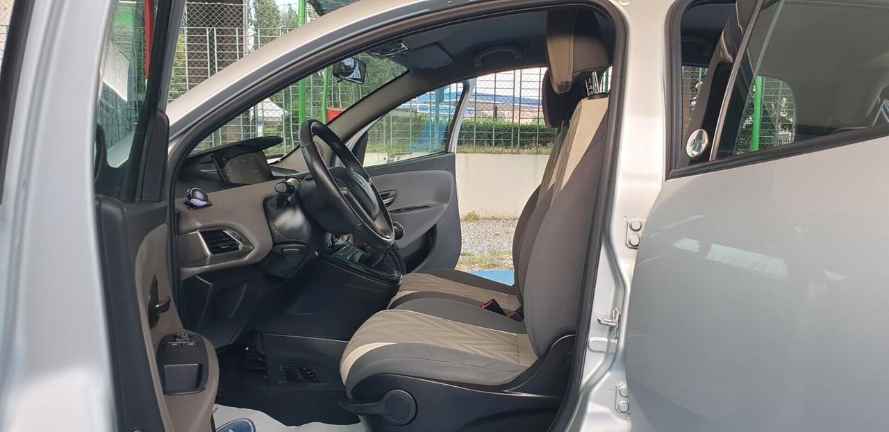 LANCIA YPSILON 1.2 BENZINA G.P.L DI CASA 76MILA KM EURO 6
