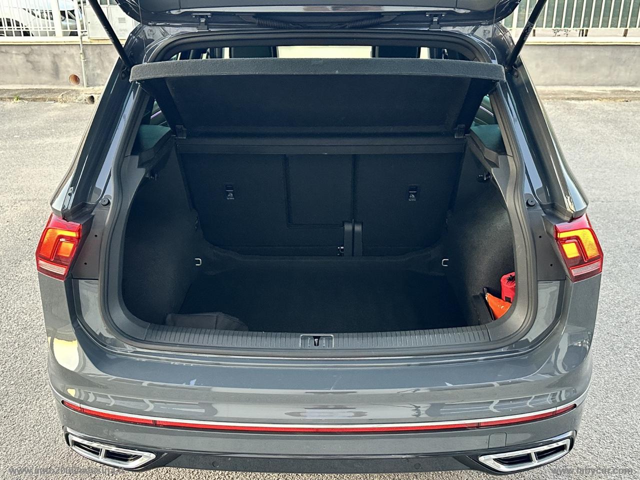 VOLKSWAGEN Tiguan 2.0 TDI 150CV SCR DSG R-Line