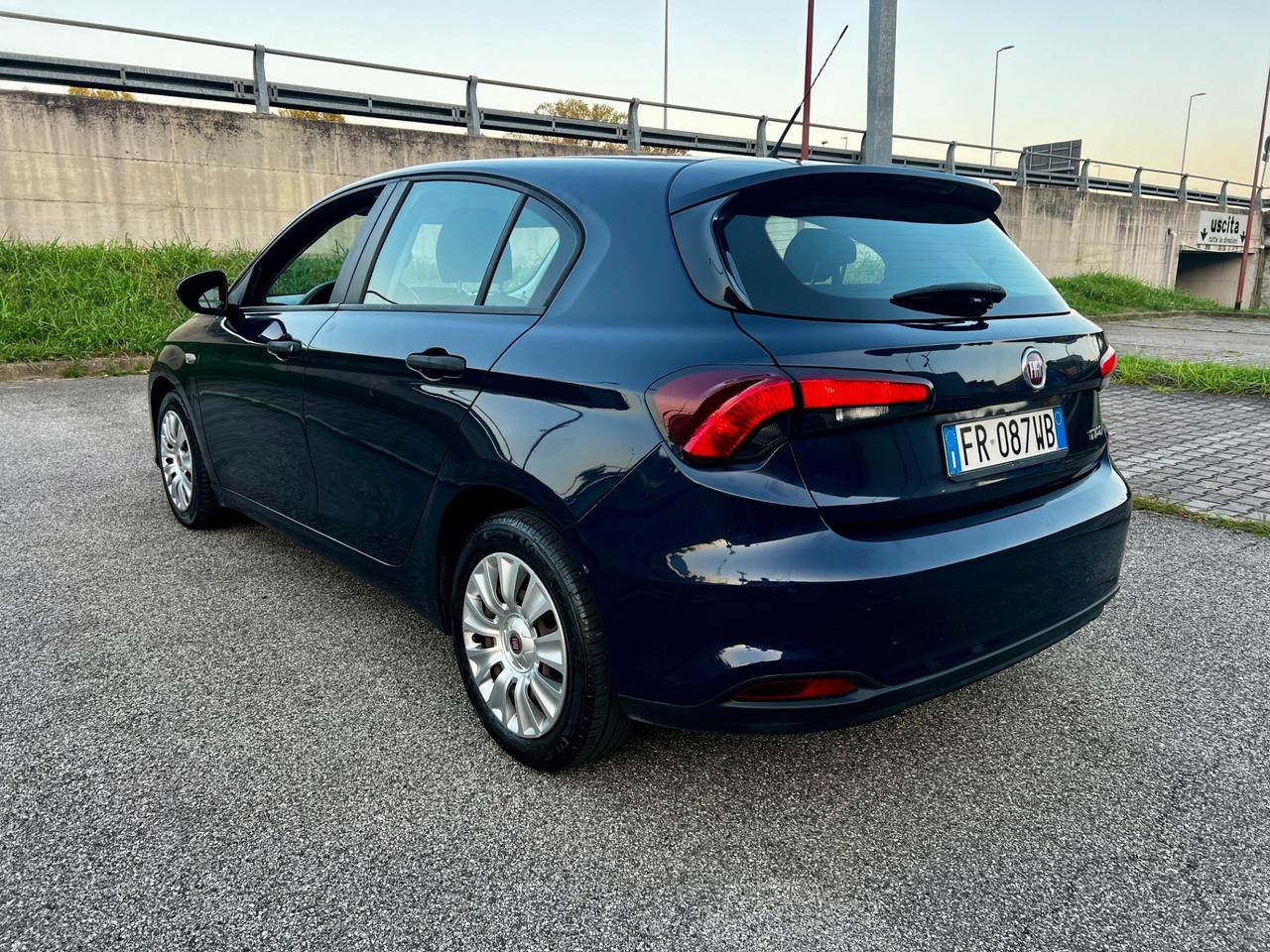 Fiat Tipo 1.4 T-Jet 120CV GPL 5P S-Design (88 kw)