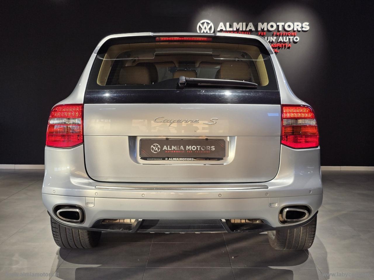 PORSCHE Cayenne S