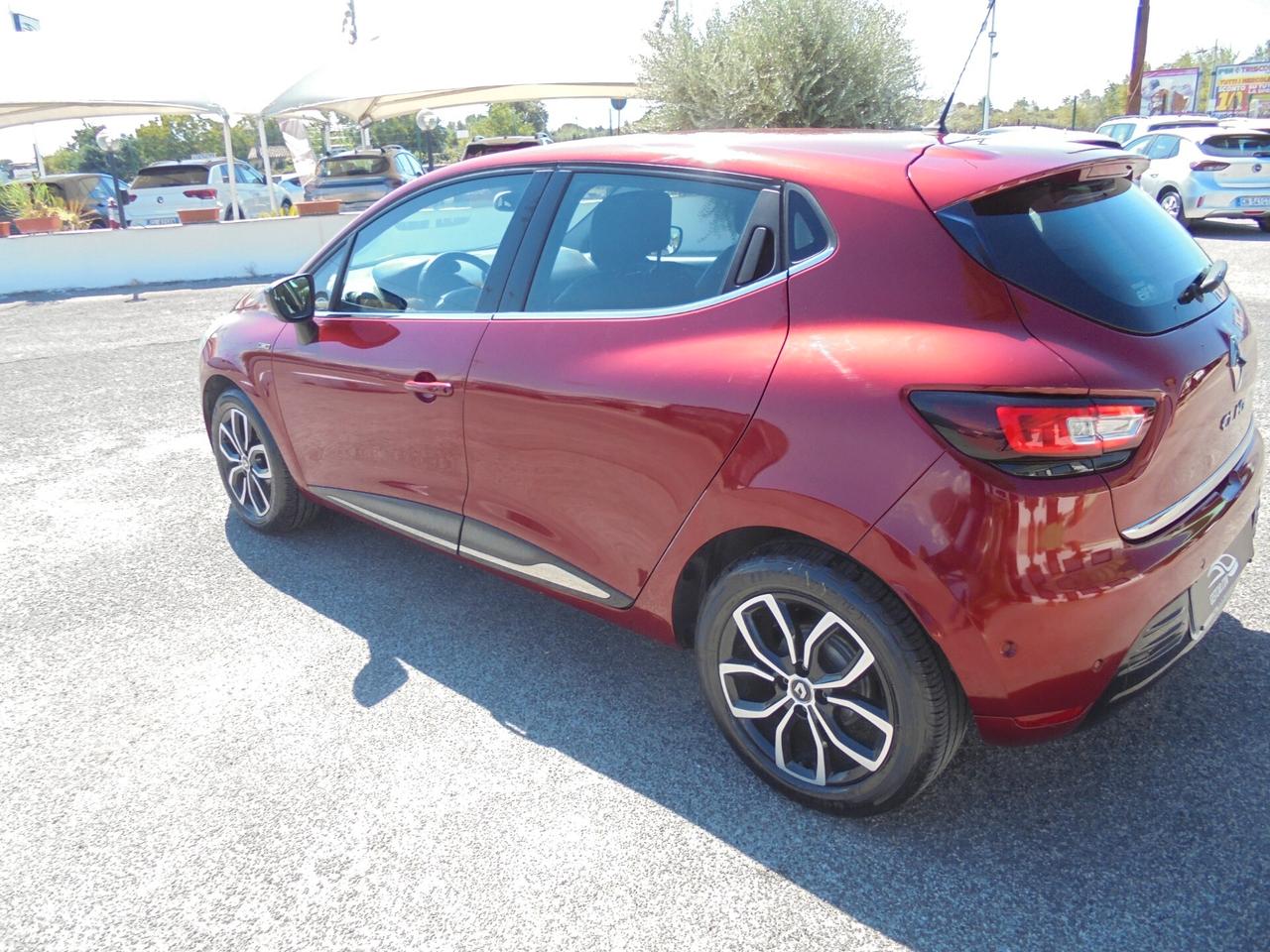 Renault Clio TCe 12V 75 CV 5 porte Moschino Life