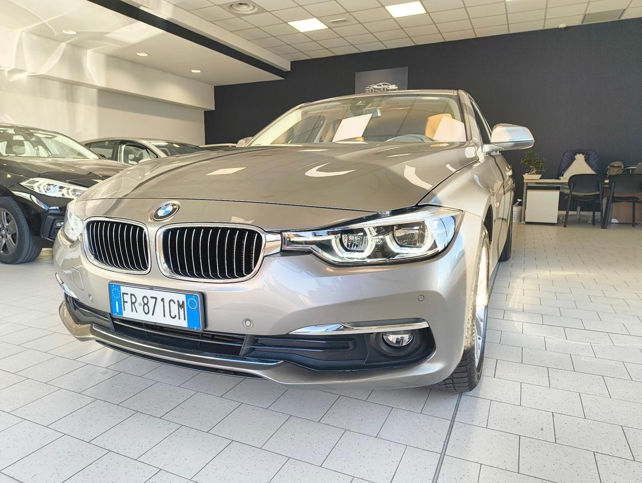 Bmw 320d xDrive Touring Luxury 190cv LED