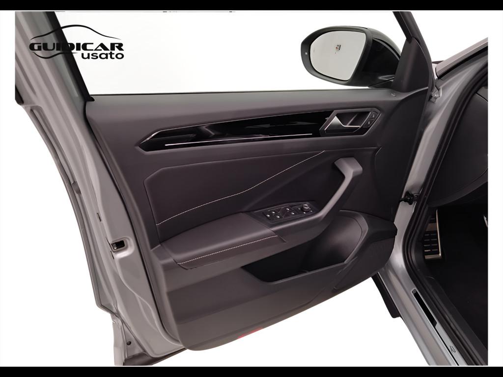 VOLKSWAGEN T-Roc 2022 - T-Roc 2.0 tdi R-Line 150cv dsg