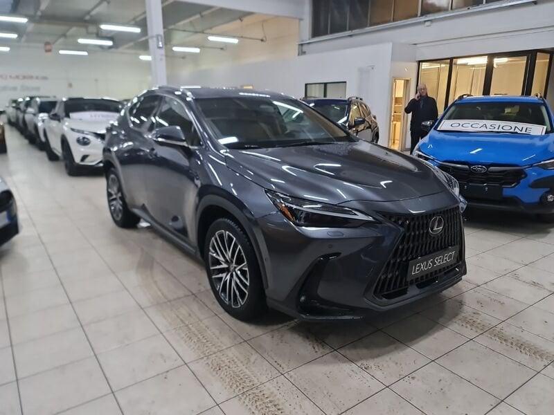 Lexus NX NX Hybrid 4WD Luxury