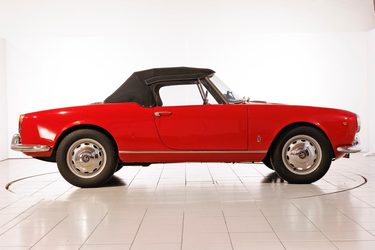 Alfa Romeo Giulia 1600 Spider Veloce