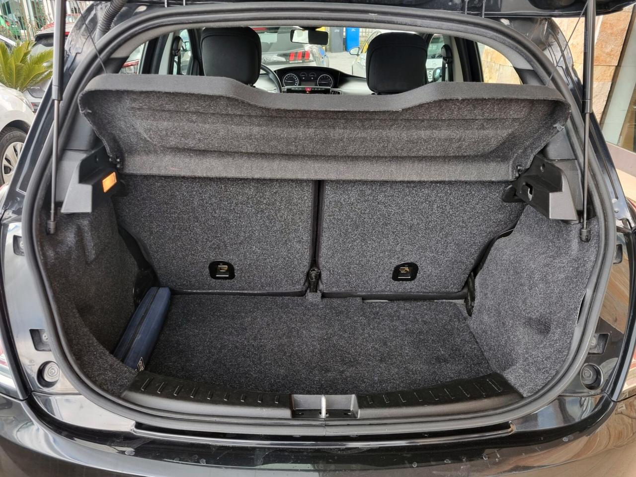 Lancia Ypsilon 1.0 FireFly 5 porte S&S Hybrid Silver