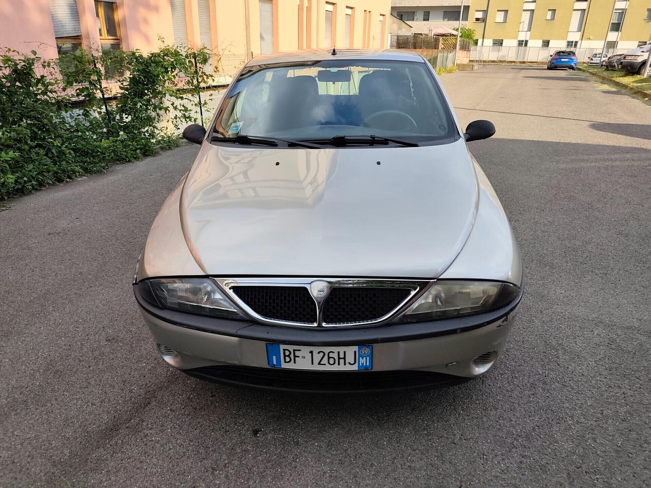 Lancia Y 1.2i cat LS