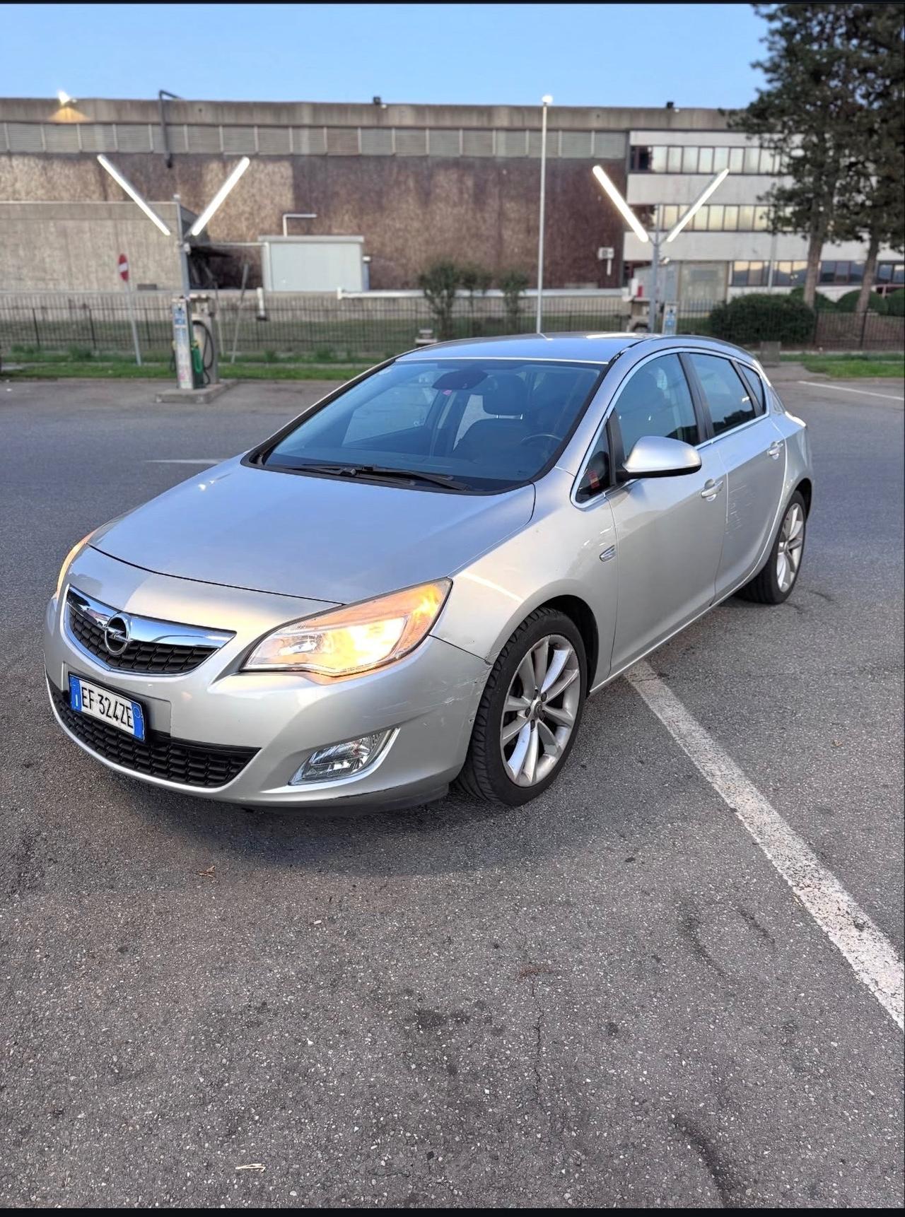 Opel Astra 1.4 Turbo 140CV Sports Tourer aut. Cosmo