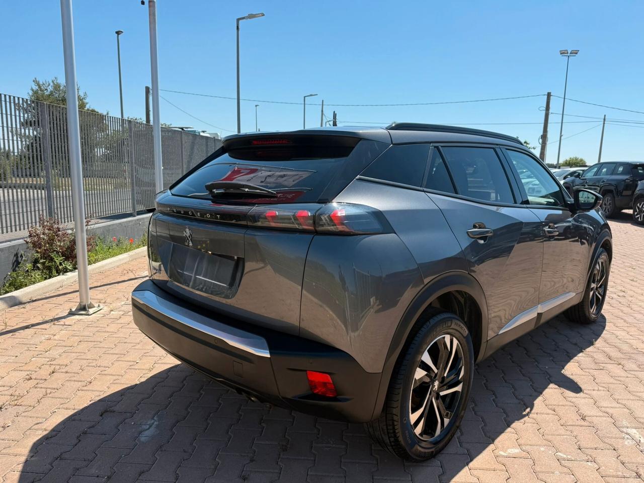 Peugeot 2008 PureTech 100 S&S Allure