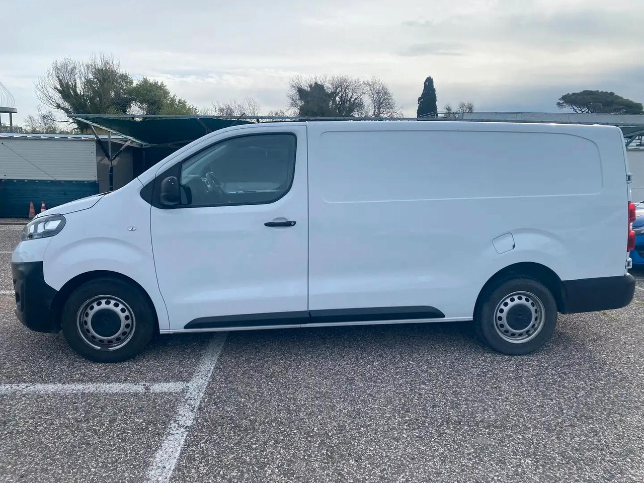 Opel Vivaro 2.0 D 145Cv PASSO LUNGO/TN Cargo ENJOY