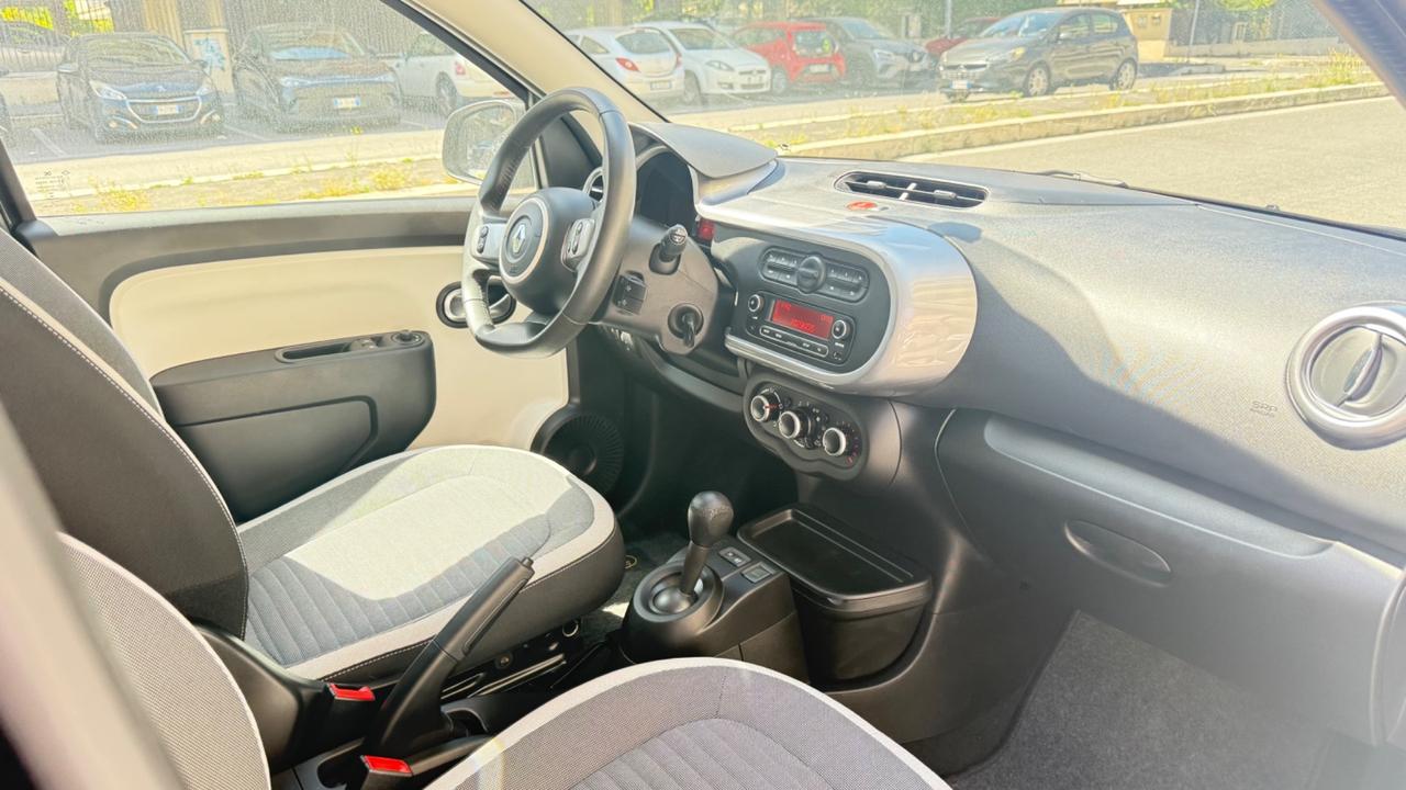 Renault Twingo LIMITEED C.AUTOMATICATO LED PDC BLUETOOTH CERCHI 16 SEDILI RISCALDATI