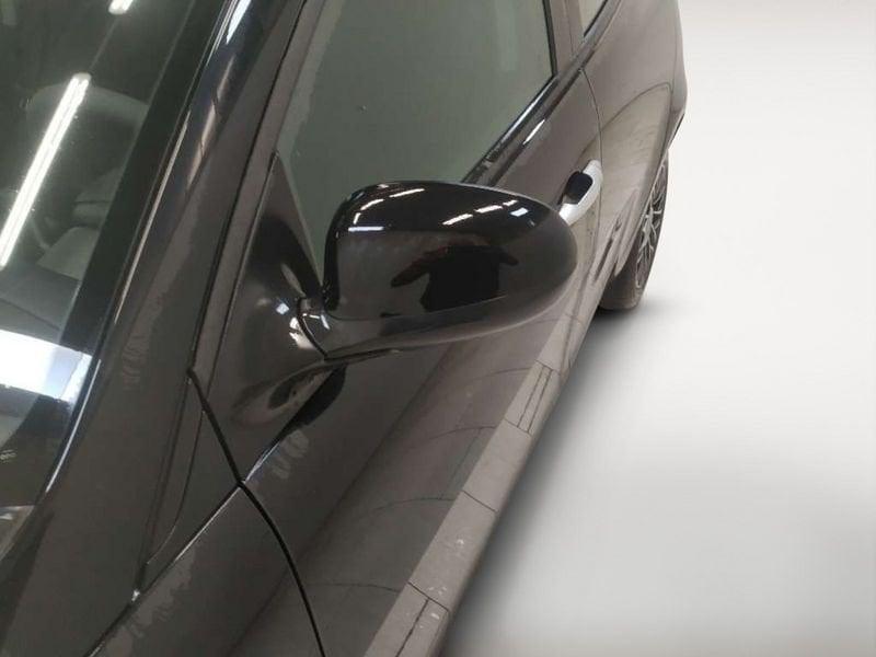 Lancia Ypsilon 1.0 firefly hybrid Platino s&s 70cv