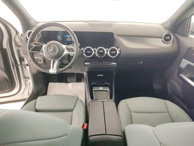 Mercedes-Benz GLA 180 d Progressive Advanced auto