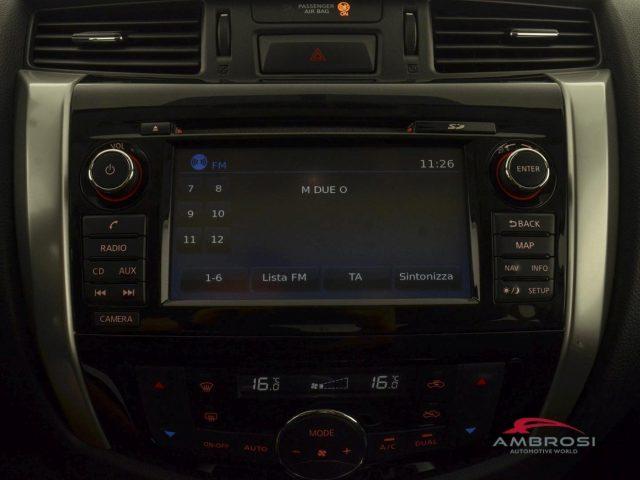 NISSAN Navara 2.3 dCi 190 CV 7AT 4WD Double Cab Tekna - AUTOCARR