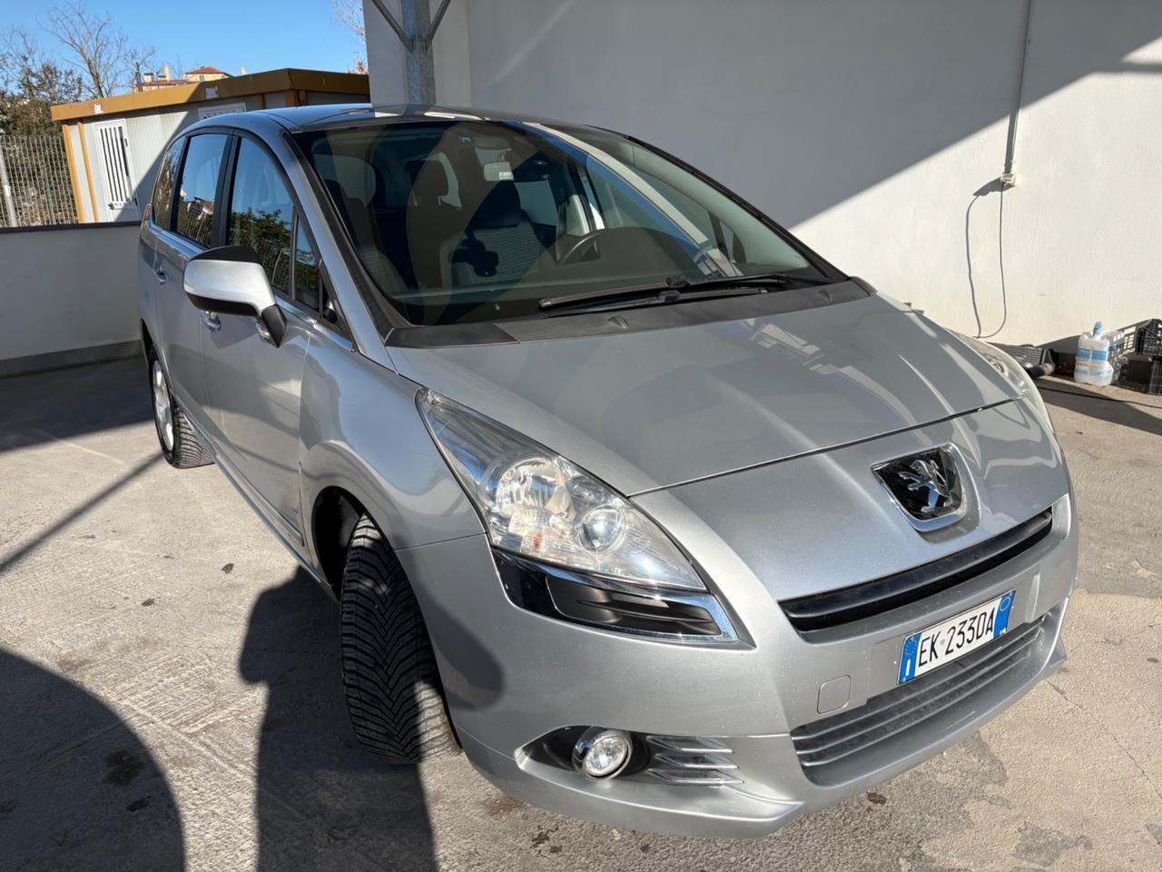 Peugeot 5008 1.6 HDi 112CV Business
