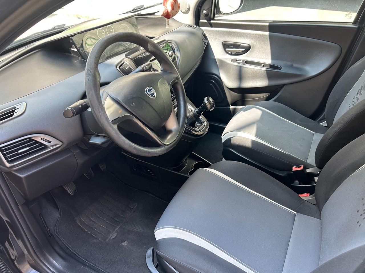 Lancia Ypsilon 1.3 MJT 16V 95 CV 5 porte S&S Elefantino