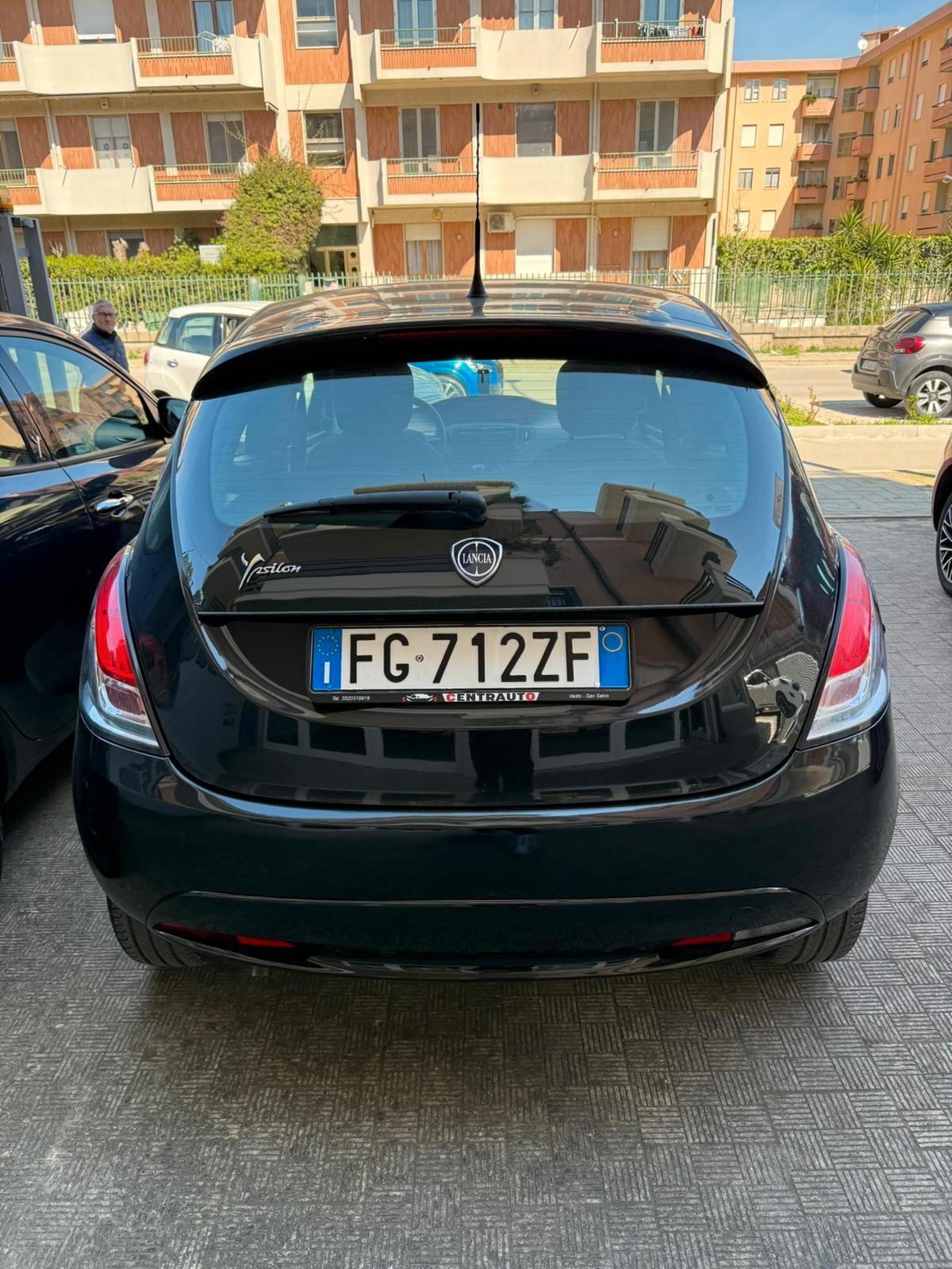 Lancia Ypsilon 1.2 69 CV 5 porte Platinum