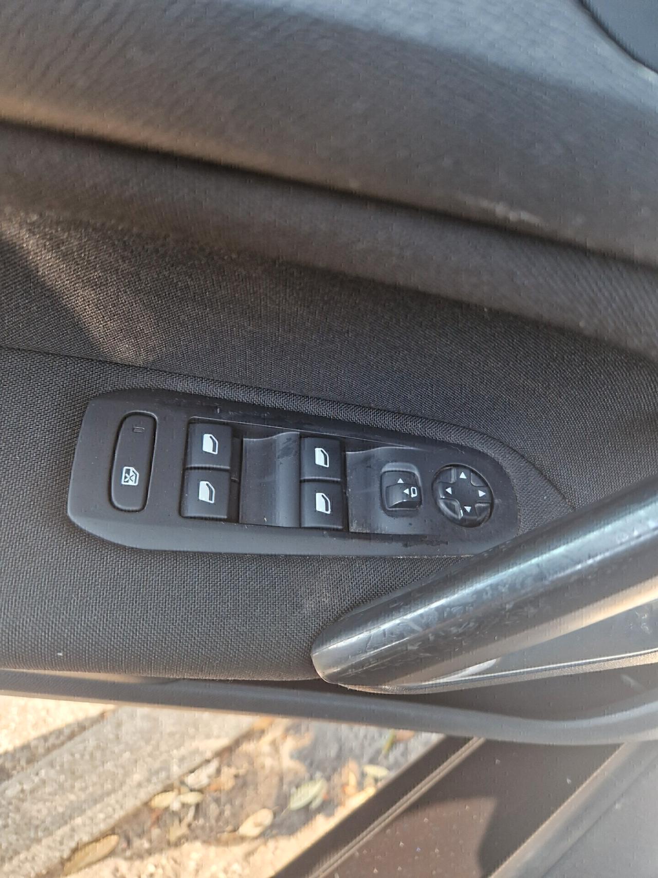 Peugeot 308 BlueHDi 120 S&S EAT6 SW Business