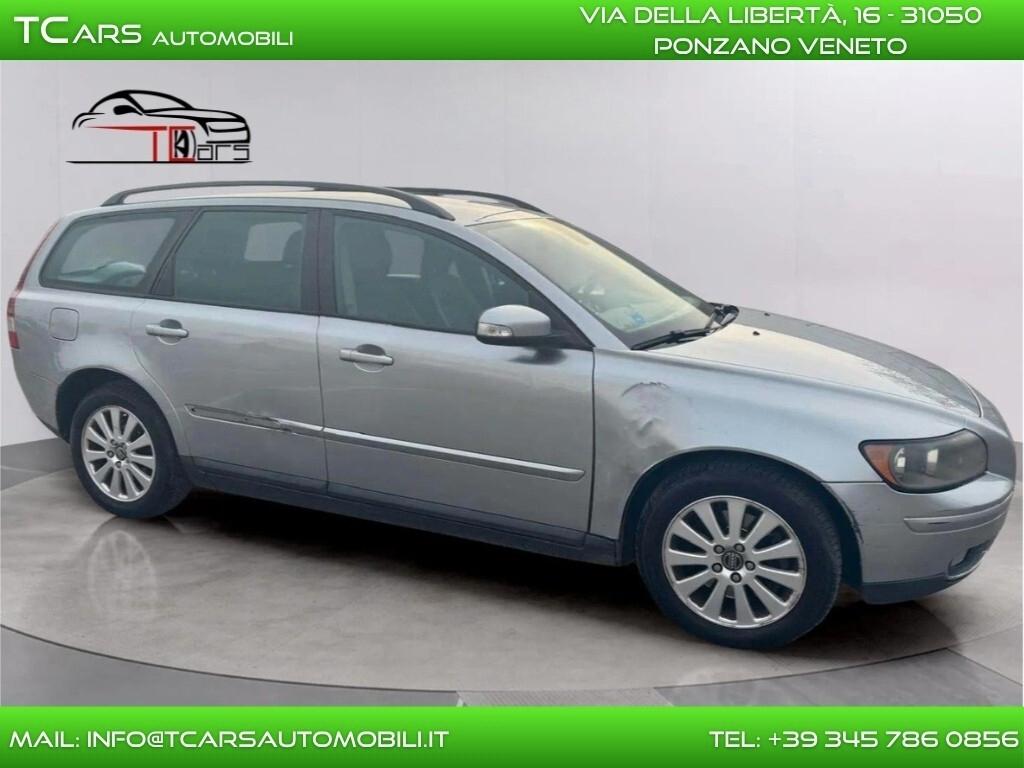 VOLVO V50 - PASSAGGIO DI PROPRIETÀ INCLUSO